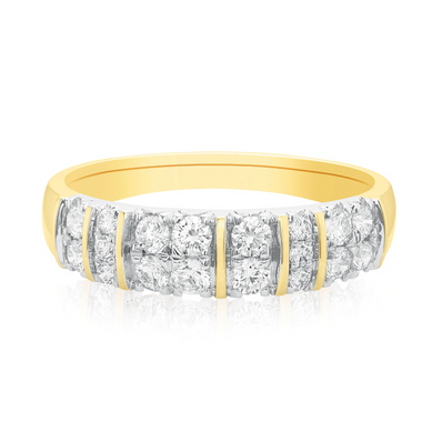 Celebration 9ct Yellow Gold Round Cut 1/2 Carat tw of Lab Grown Diamonds Ring